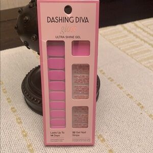 Dashing Diva Gloss Ultra Shine Gel Nail Strips